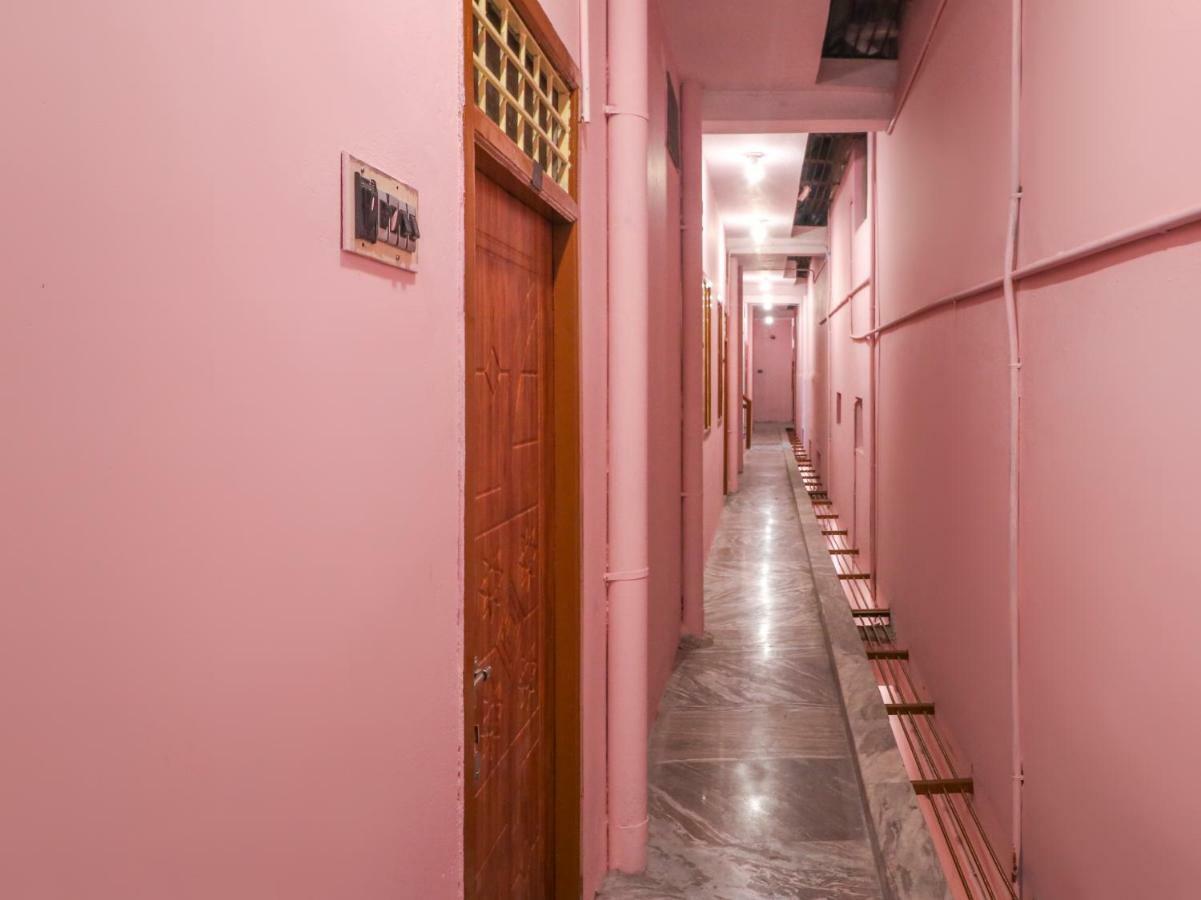 ホテルOyo 46737 Sri Annamalai Residency Tiruvannāmalai エクステリア 写真